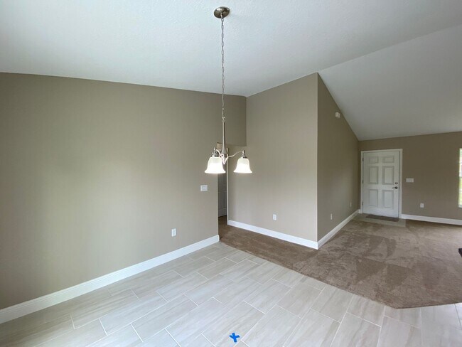 Building Photo - Marion Oaks - Welcome Home