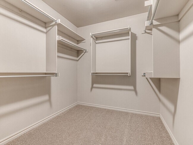 Building Photo - Updated Home + Montague Neighborhood + 3 b...