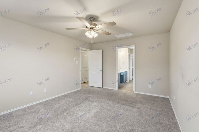 Building Photo - 7041 Helena Hl