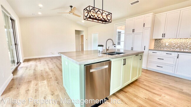 Building Photo - 1 br, 1 bath House - 1811 Vista Del Lago (...