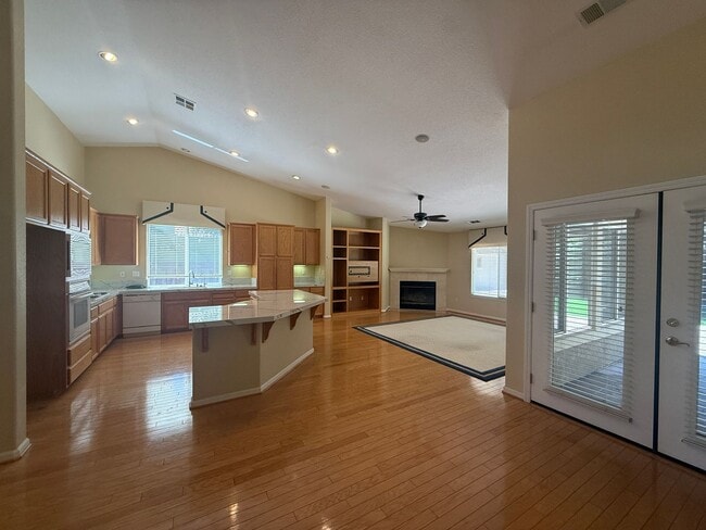 Building Photo - 661 Vintage Valley Dr