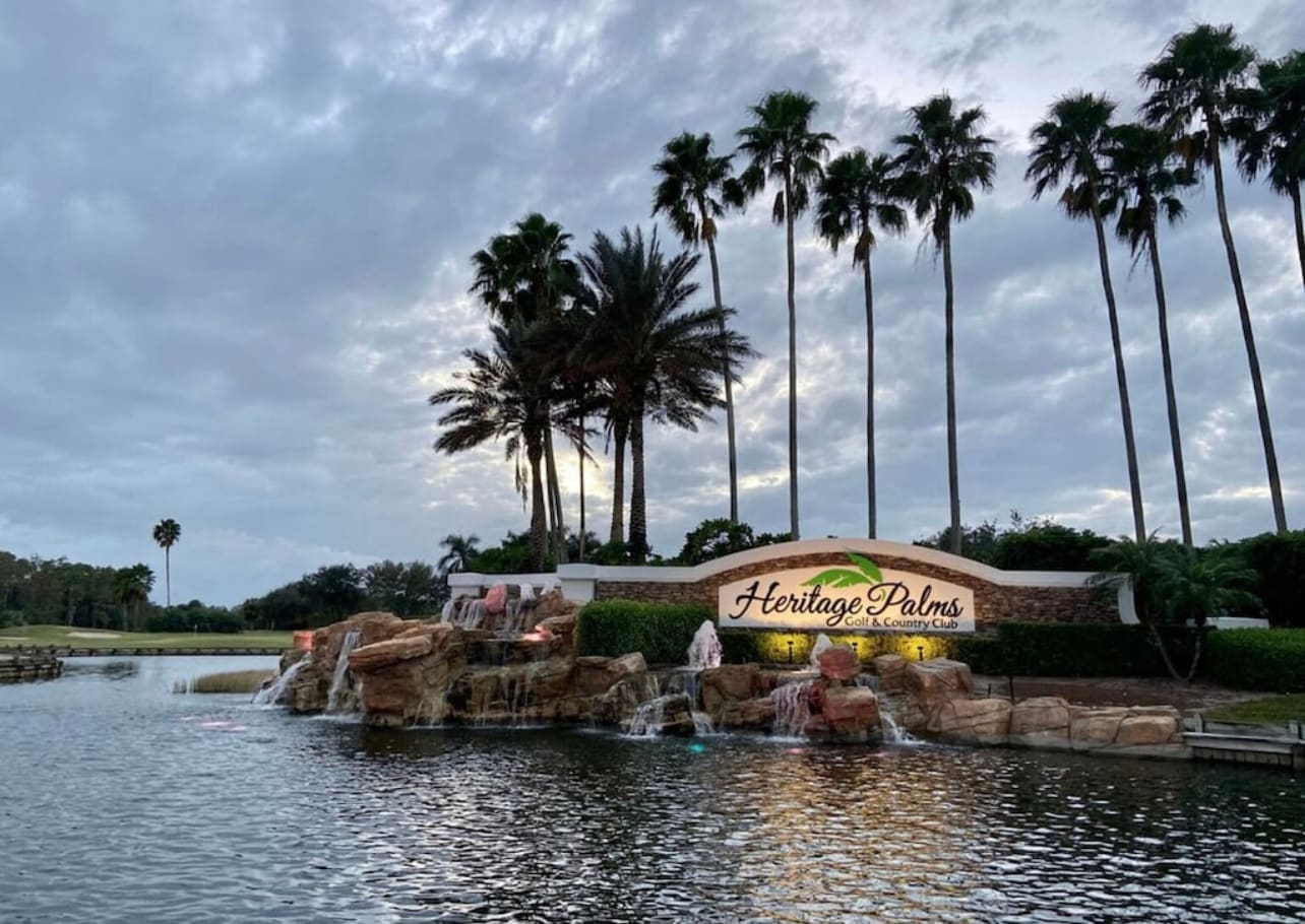 Building Photo - 10480 Washingtonia Palm Way
