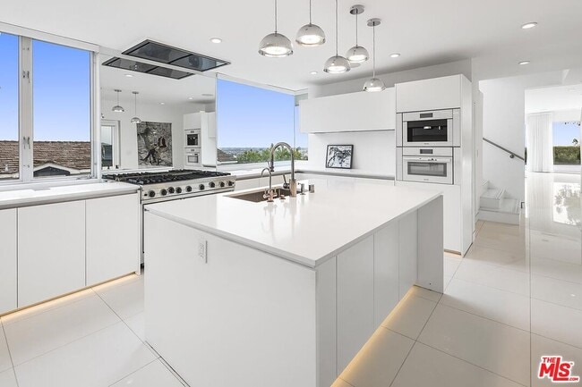 Building Photo - 1377 Miller Pl