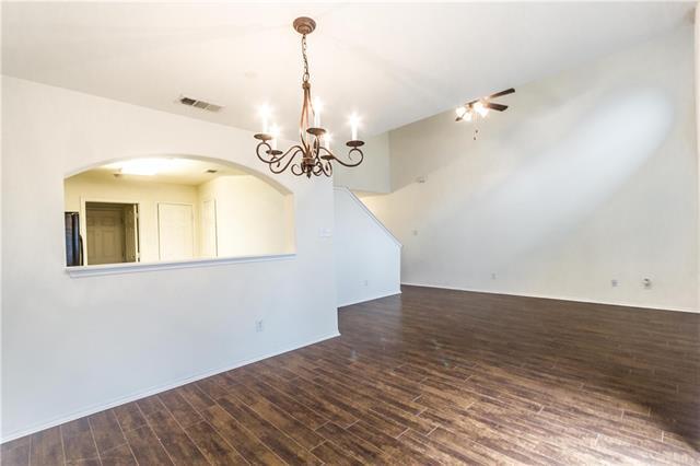 Building Photo - 10371 Darkwood Dr