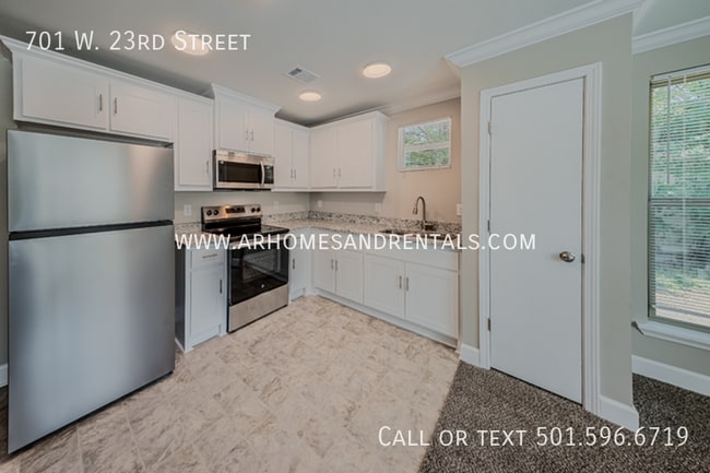 Building Photo - 701 W 23rd St