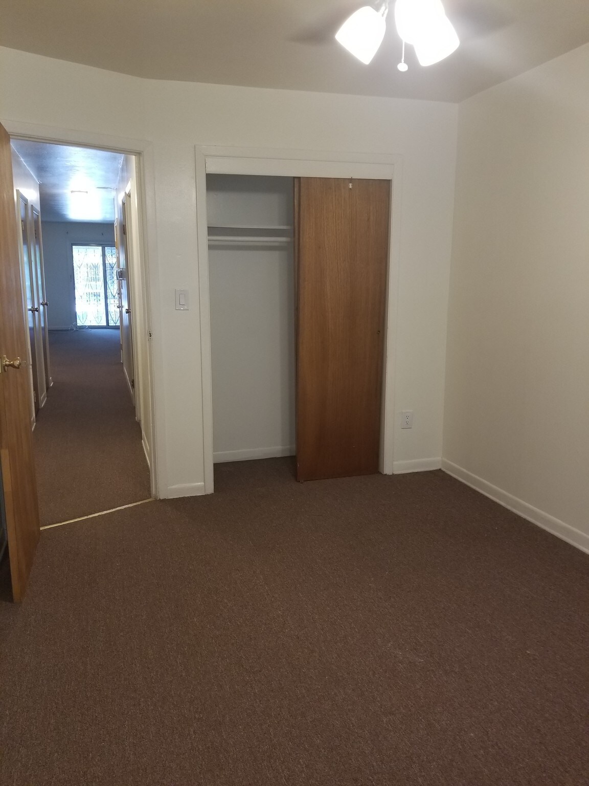 Building Photo - 41-85 Denman St