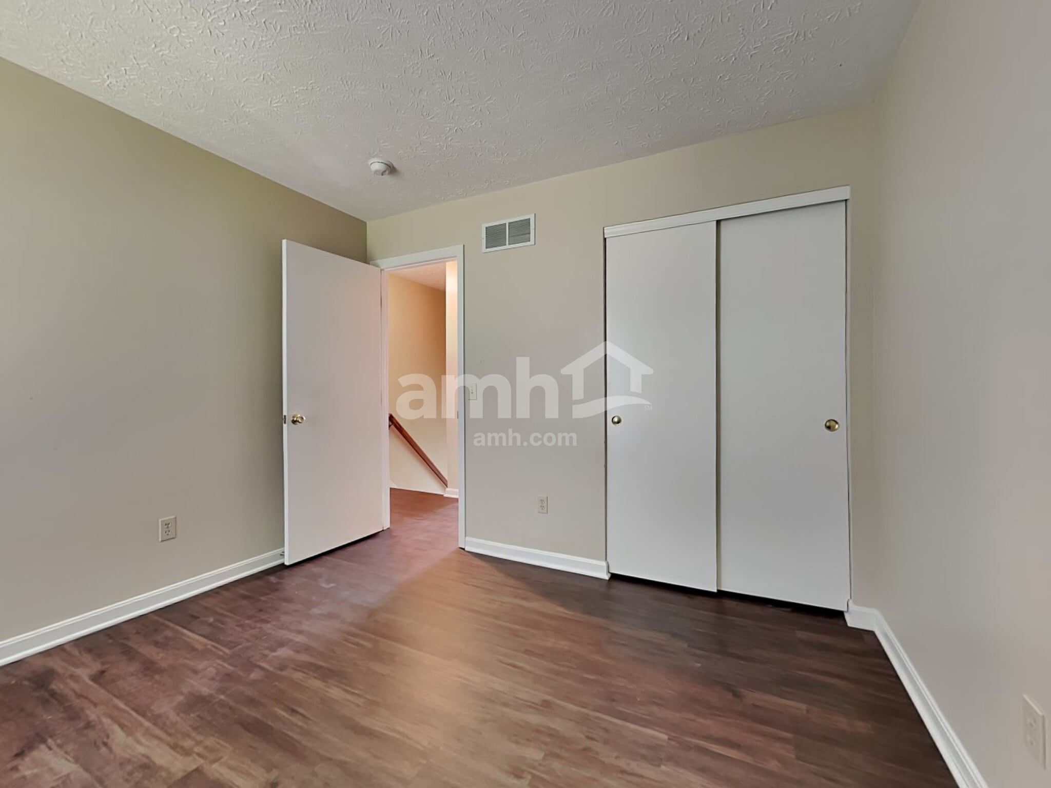 Building Photo - 3300 Whispering Woods Dr