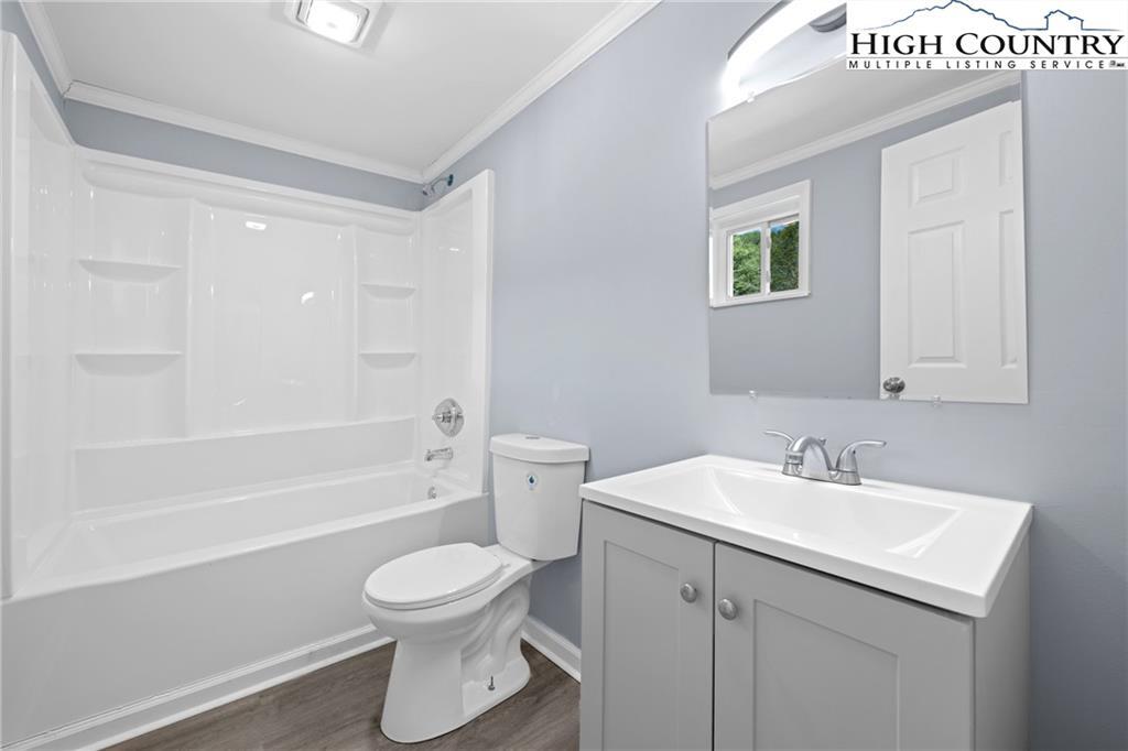 Building Photo - 1175 Bamboo Rd