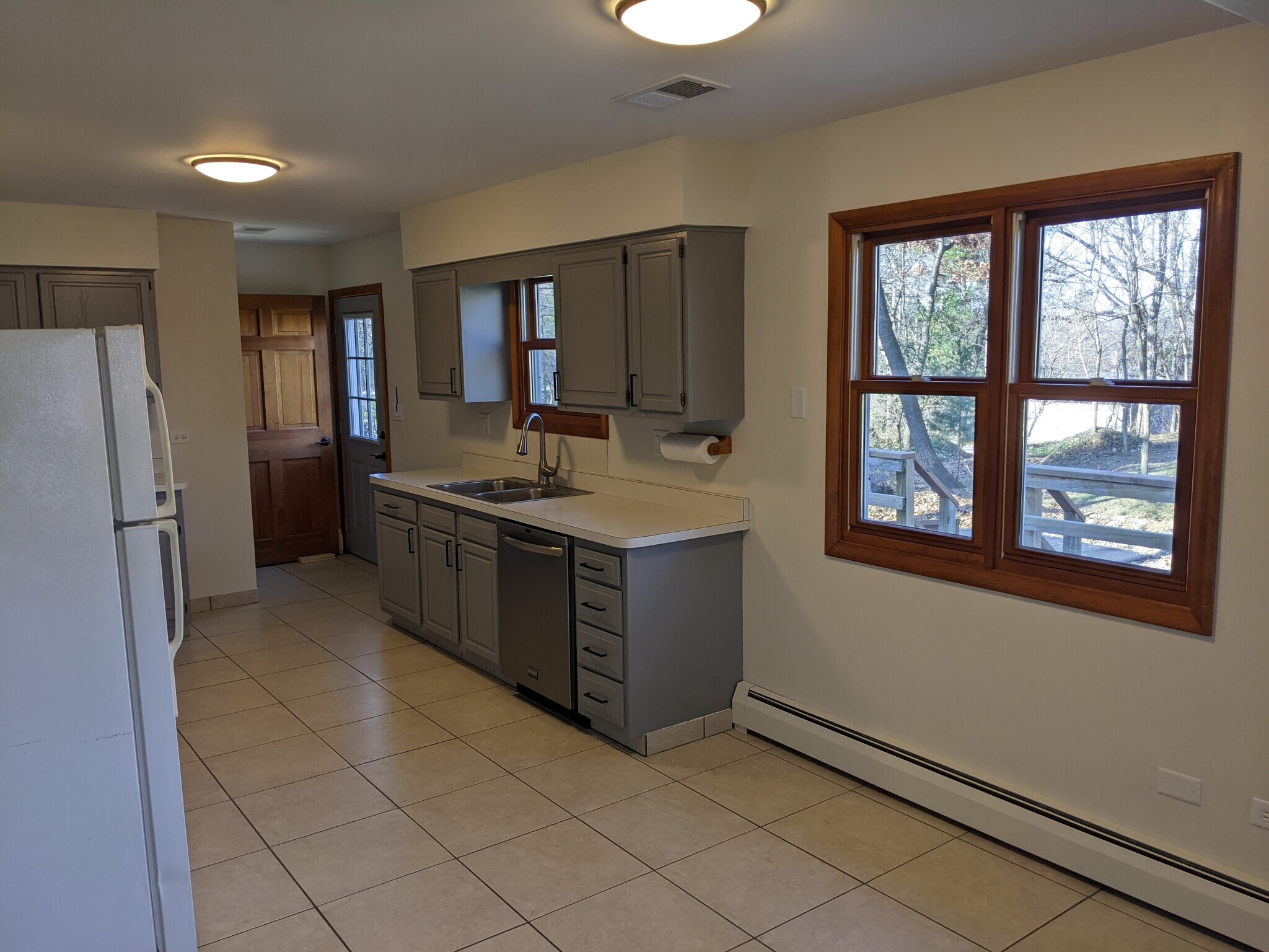 Kitchen with newer dishwasher. - 509 Algonquin Rd