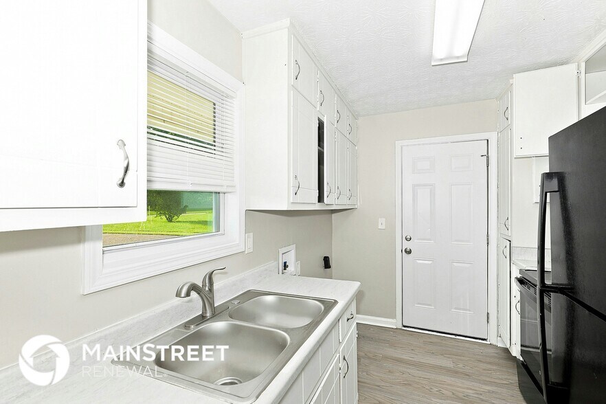 Building Photo - 9581 Briar Creek Ct