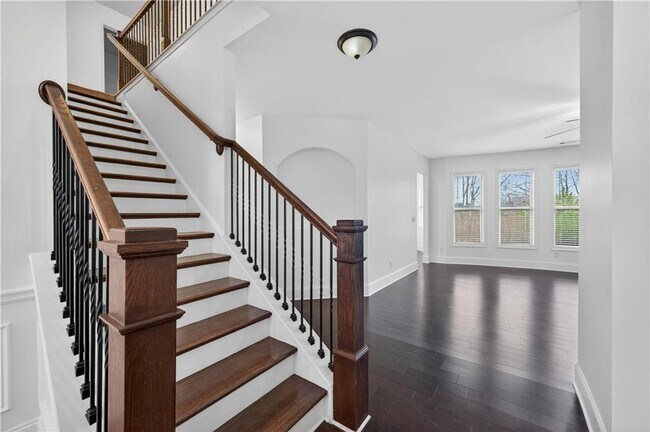 Building Photo - 7445 Oldbury Pl