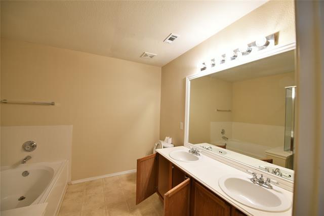 Building Photo - 4208 Snowbird Ln