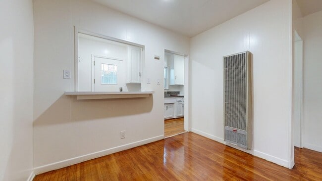 Building Photo - 9026 Reading Ave