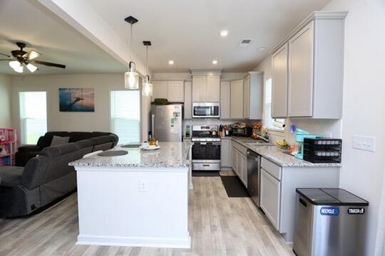 Building Photo - 1049 Crescent Moon Lp