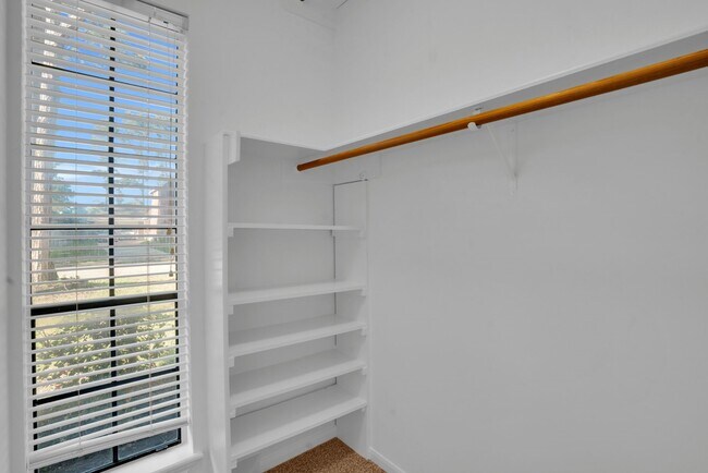 Building Photo - 12411 Exbury Ct