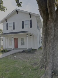 Building Photo - 200 E Burwell Ave