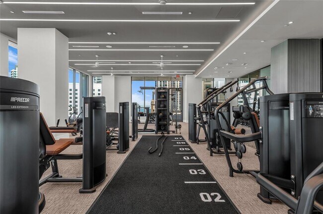 Building Photo - 275 1st Ave S