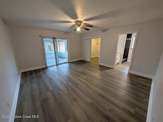 Building Photo - 5110 Mayflower St