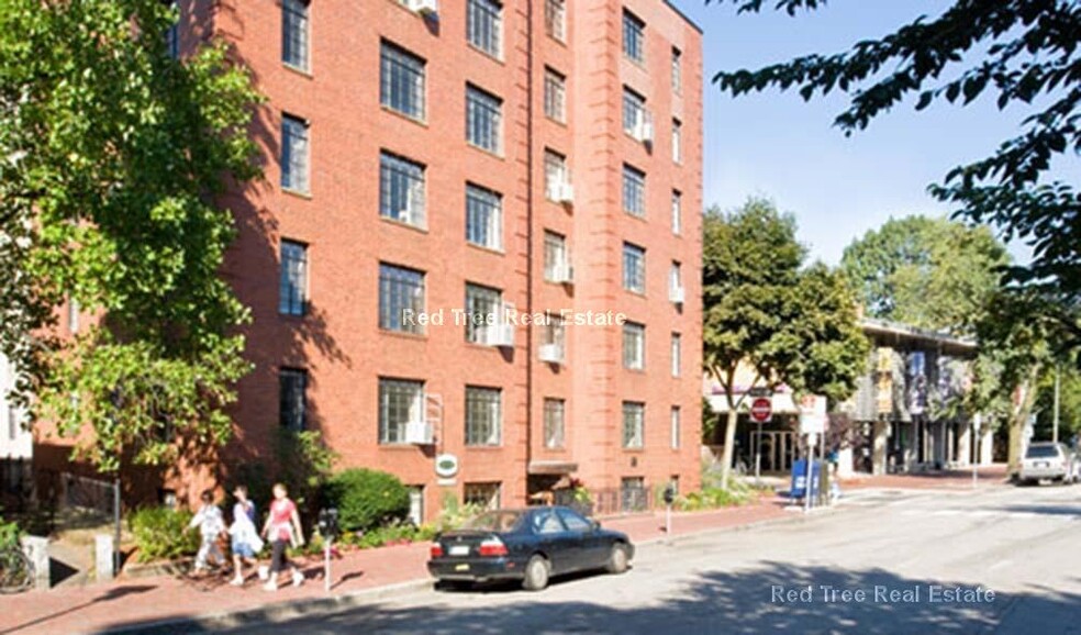 Building Photo - 60 Brattle St