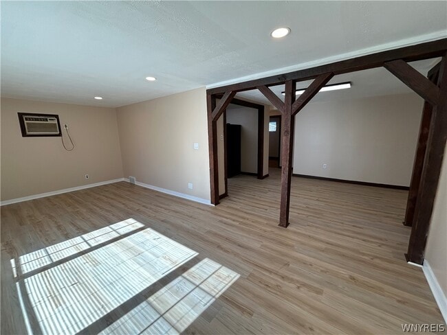 Building Photo - 128 Bannard Ave