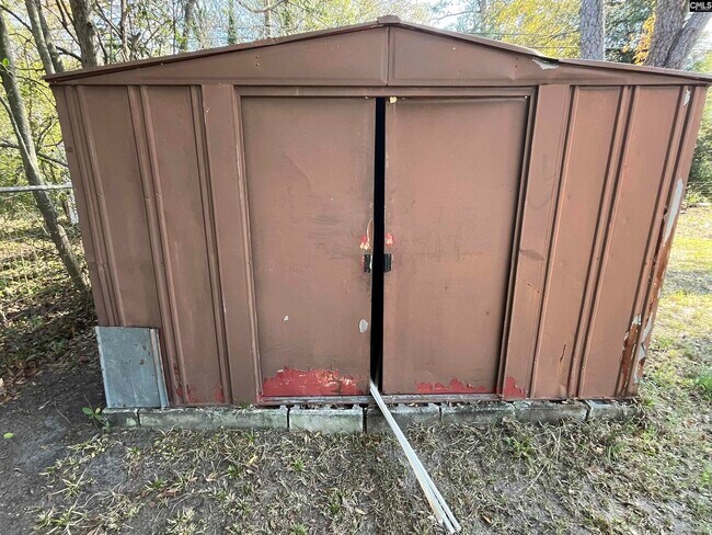 Building Photo - 704 S Bonham Rd