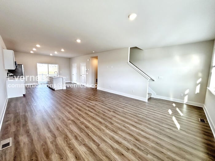 Building Photo - 191 Sioux Lp