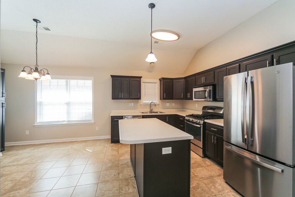 Building Photo - 7333 Green Ash Dr