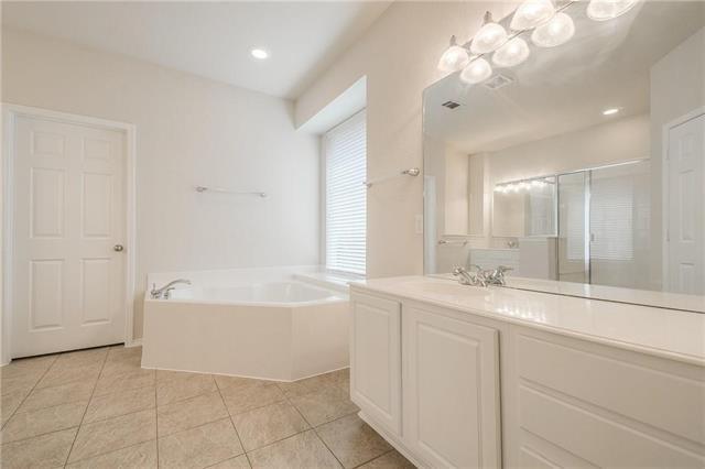 Building Photo - 2338 Falcon Point Dr