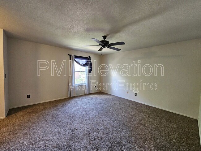Building Photo - 4132 S Richfield Way