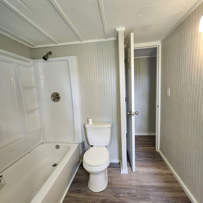 Building Photo - 2 Bedroom House in Woden Available- Accept...