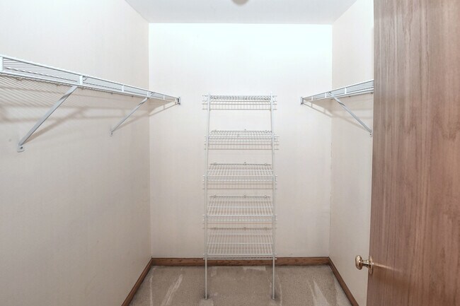 Building Photo - 162 Sherwood Ct