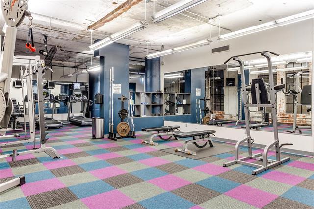 Building Photo - 1122 Jackson St