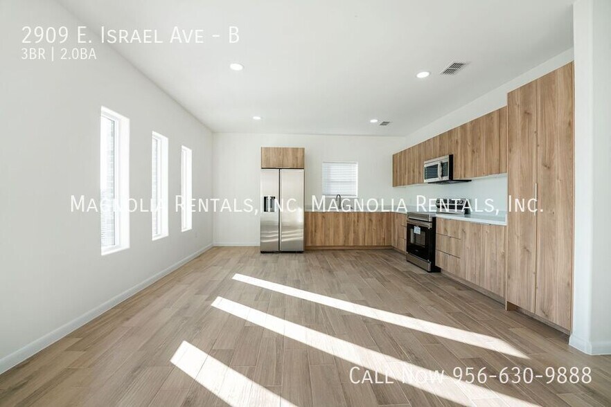 Building Photo - 2909 E Israel Ave