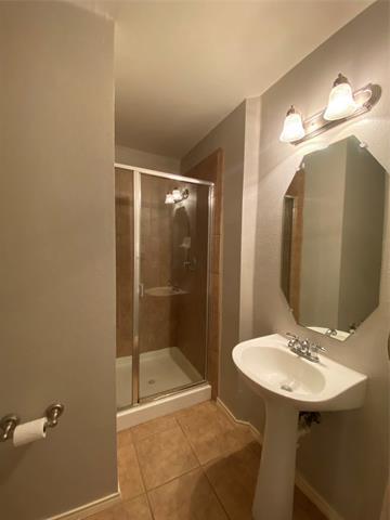 Building Photo - 9300 Hunter Chase Dr