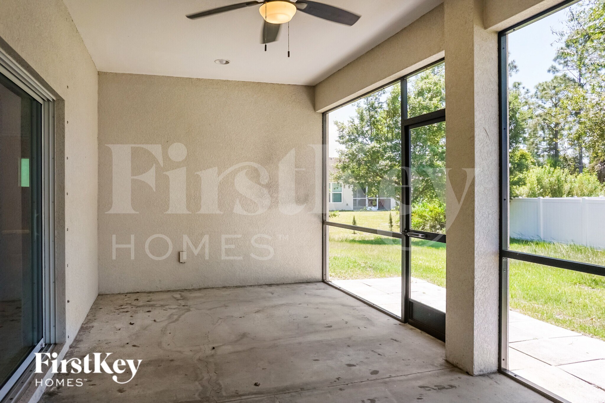 Building Photo - 2443 Dalhart Ave