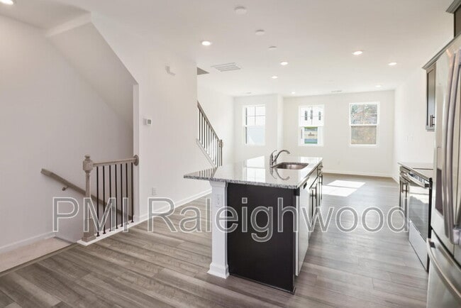 Building Photo - 3615 Elm Grv Ln