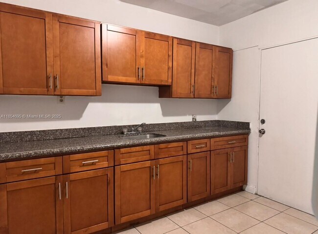 Building Photo - 2410 NW 34th St