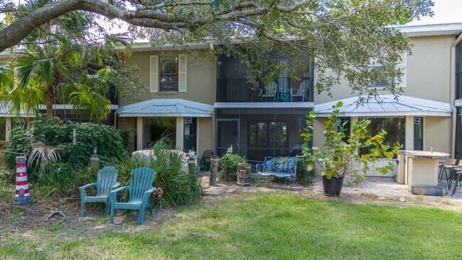 Building Photo - 11316 W Bayshore Dr