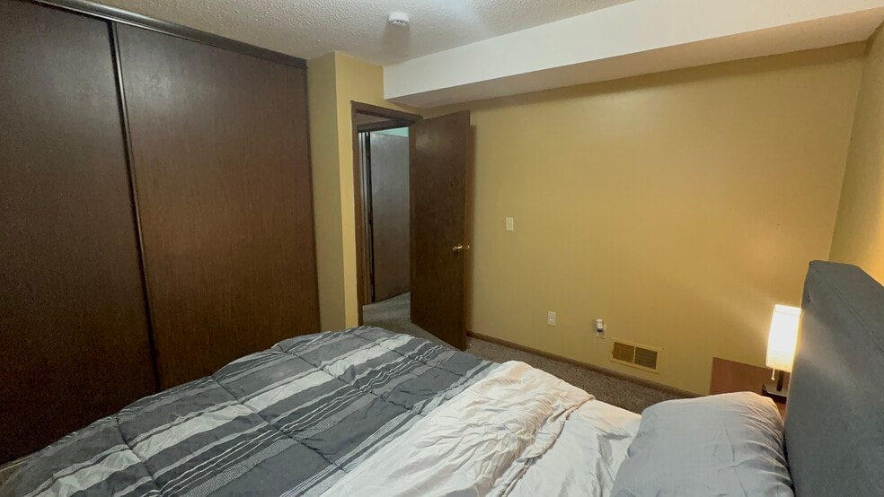 Second Bedroom - 8236 Douglas Cir N