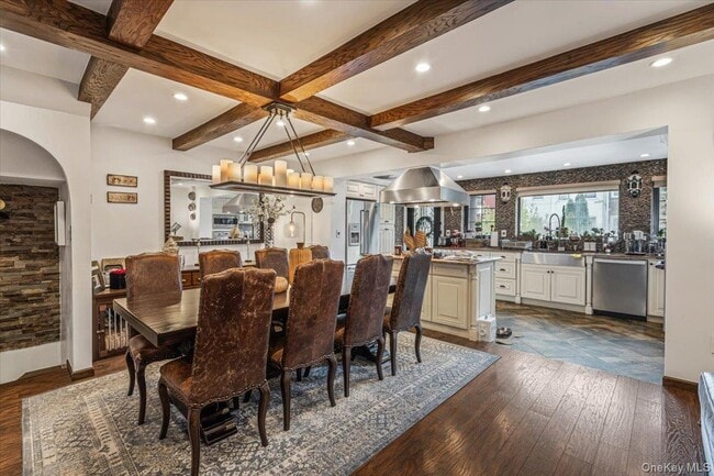 Building Photo - 68-48 Fleet St