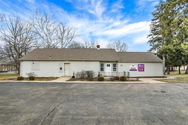 Building Photo - 3771 Cornell Dr