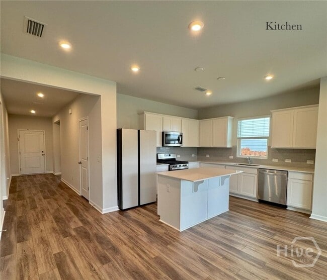 Building Photo - 67 Shade Tree Dr