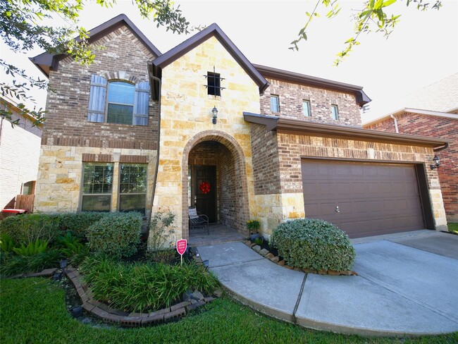 Building Photo - 20715 White Hyacinth Dr