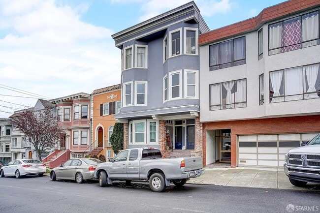 Building Photo - 1342 11th Ave