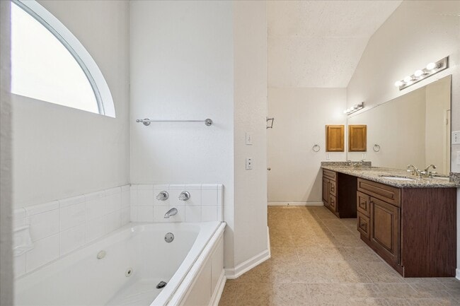 Building Photo - 119 Lissa Ln