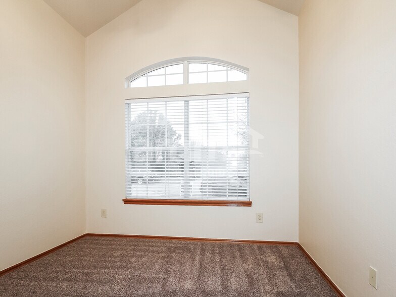 Building Photo - 513 NW 173rd St