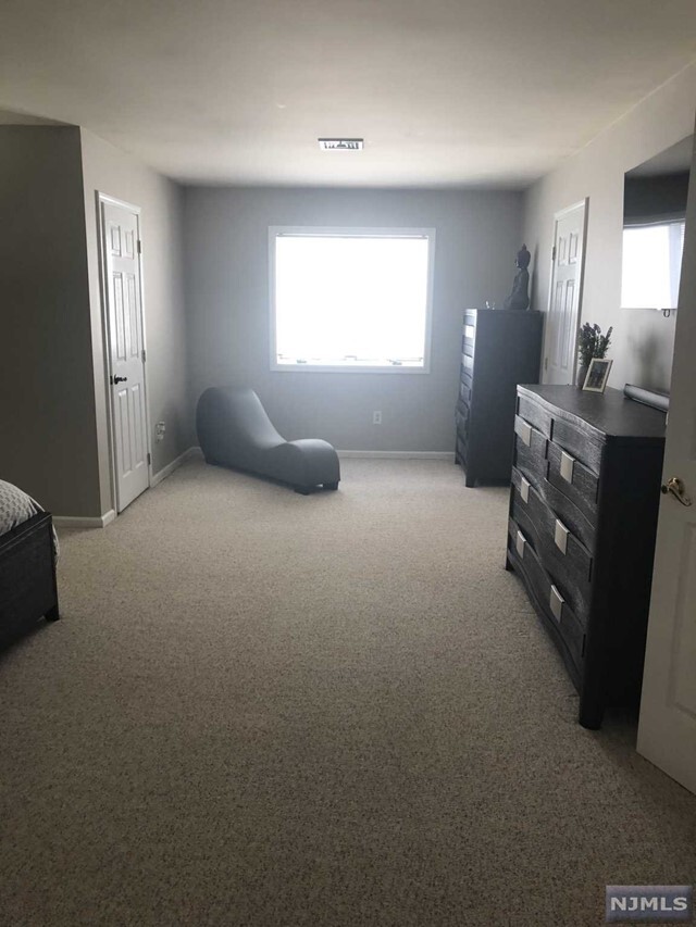 Building Photo - 500 Union Boulevard, Unit B