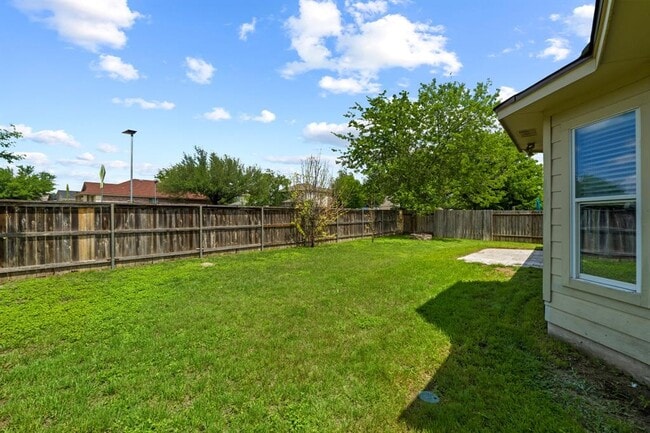 Building Photo - 2004 Dry Season Trail