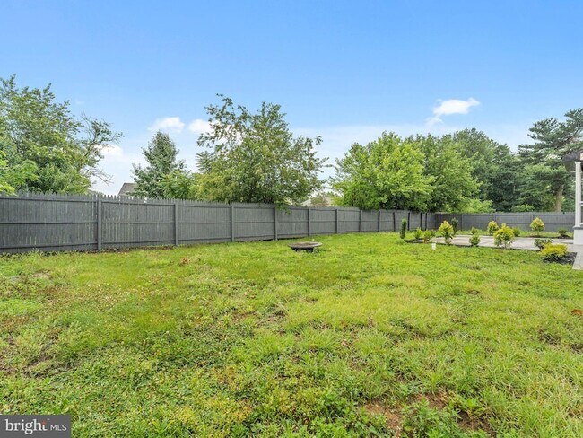 Building Photo - 308 Delsea Dr