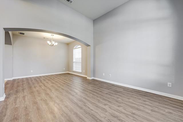 Building Photo - 8740 Dayton Dr